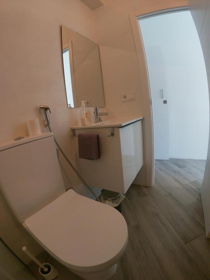 Room With Private Bathroom - Vivienda Vacacional Out Of Blue Santa Cruz de la Palma  Bagian luar foto