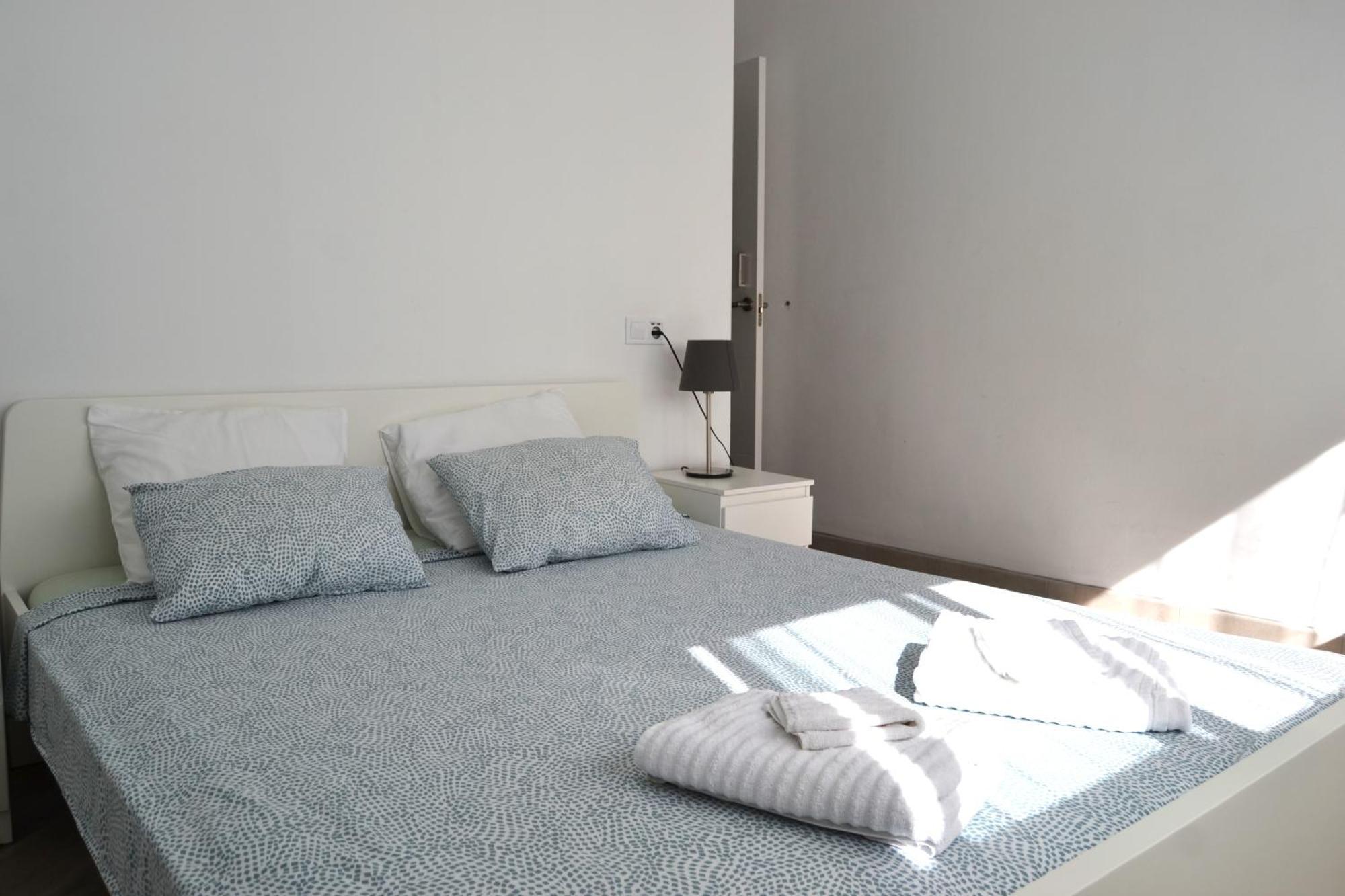Room With Private Bathroom - Vivienda Vacacional Out Of Blue Santa Cruz de la Palma  Bagian luar foto